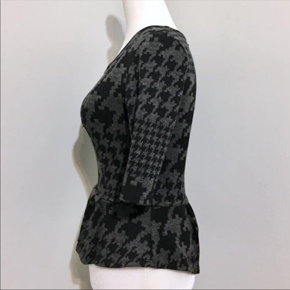Le Chateau Black Gray Half Sleeve Top Size XXS - Picture 6 of 14